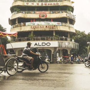IImage of traffic in Hanoi, one of the venues of the International Agents Workshop Vietnam